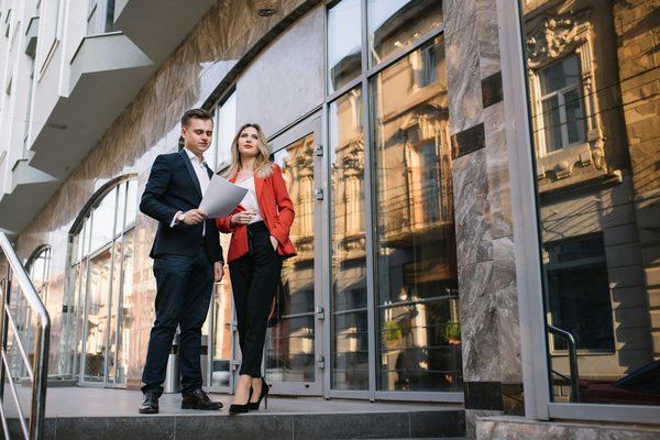 Affiche art abstrait noir et blanc : l'élégance à l'état pur